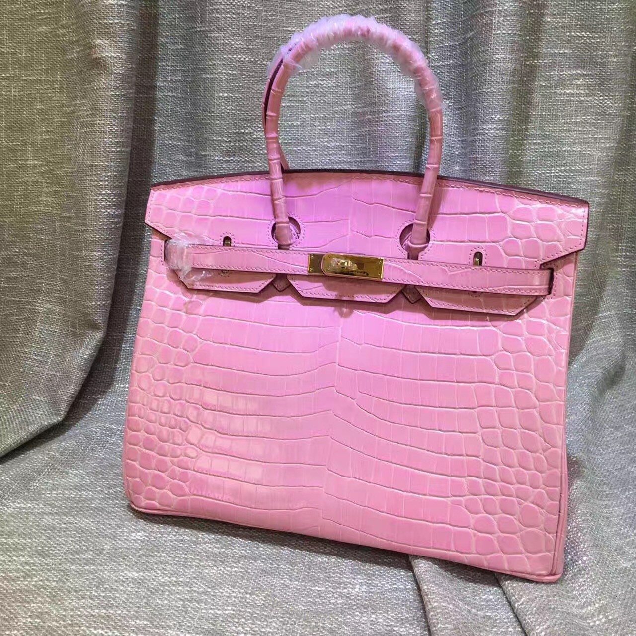 Birkin 35 crocodile handbag Hermès Pink in Crocodile - 28692471