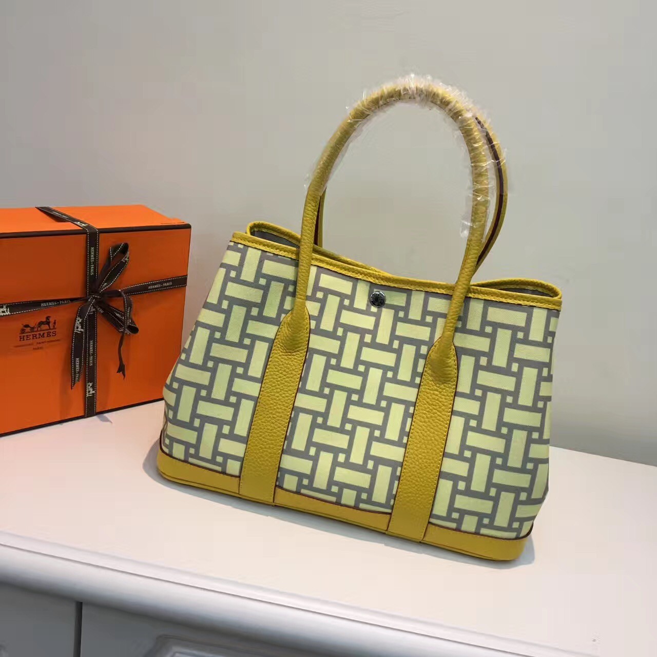 garden party hermes canvas