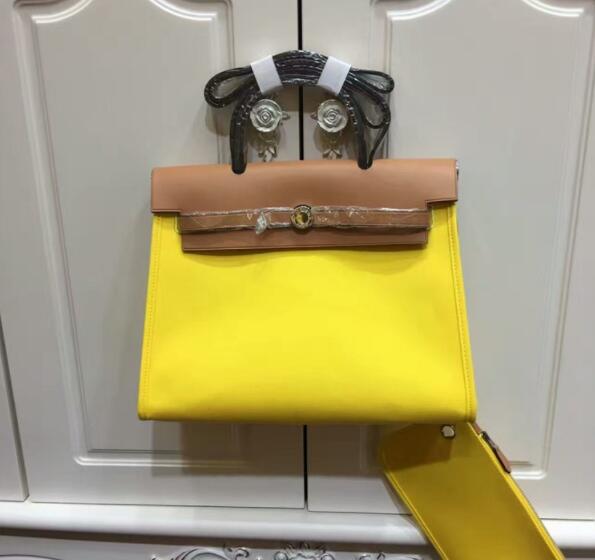 Hermès HERBAG 31 YELLOW JAUNE DE NAPLES CANVAS NATUREL LEATHER BAG Pal –  Miami Lux Boutique