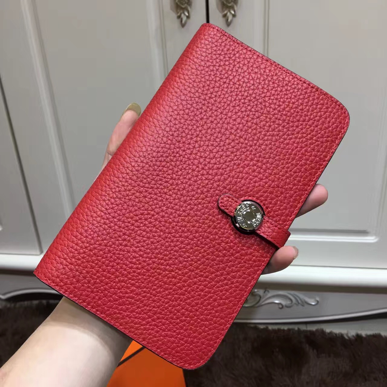 red hermes wallet